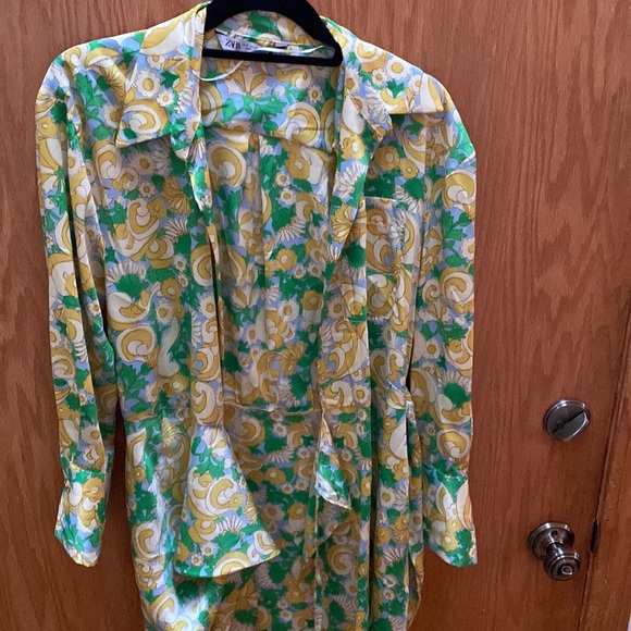 3/$30 Zara wrap mini dress - Picture 2 of 5